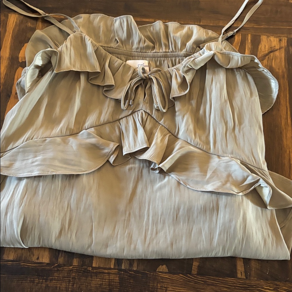 Universal Thread Green  Ruffle Spaghetti Strap Top - Picture 3 of 6